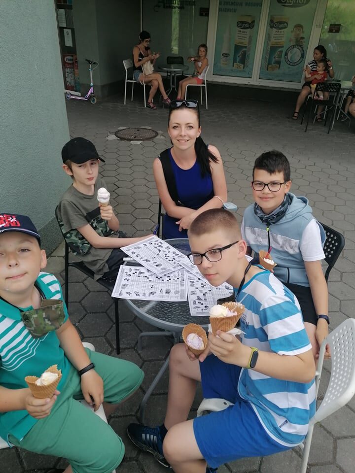 Deti pri spoločnom stretnutí po kurze